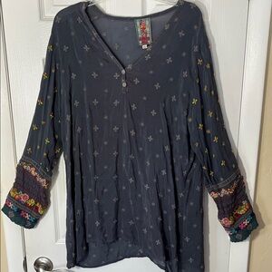 Johnny Was embroidered multi color floral eyelet pullover tunic gray v neck LG